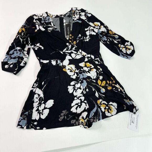 Yumi Kim Liz Romper Womens Small Love Triangle Black Floral Wrap Front One Piece - Picture 1 of 12
